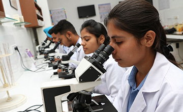 Diploma in Medical Lab Technology